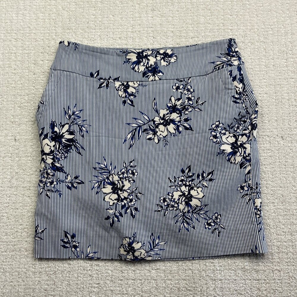 SC & Co Skort Sz 6 White / Blue Floral Leaves AOP Stretch Hike / Golf Skirt